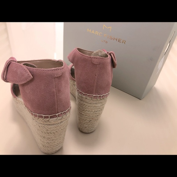 Marc Fisher LTD ALIDA ESPADRILLE WEDGE SANDAL - Picture 4 of 7